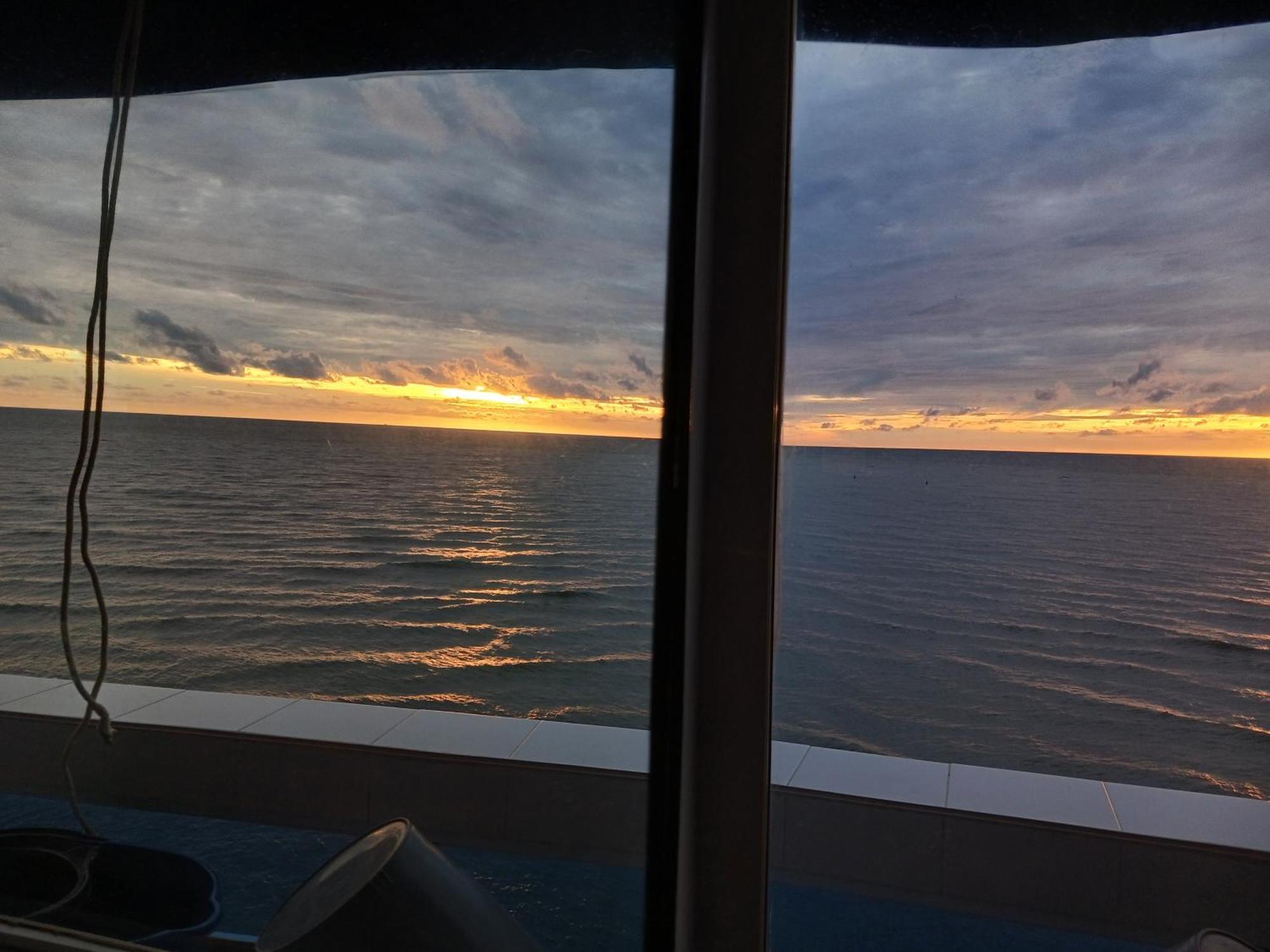 Con Hermosa Vista Al Mar En De Indias Apartment *